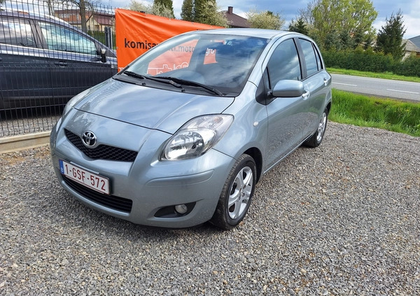 Toyota Yaris cena 20900 przebieg: 204000, rok produkcji 2010 z Wronki małe 137